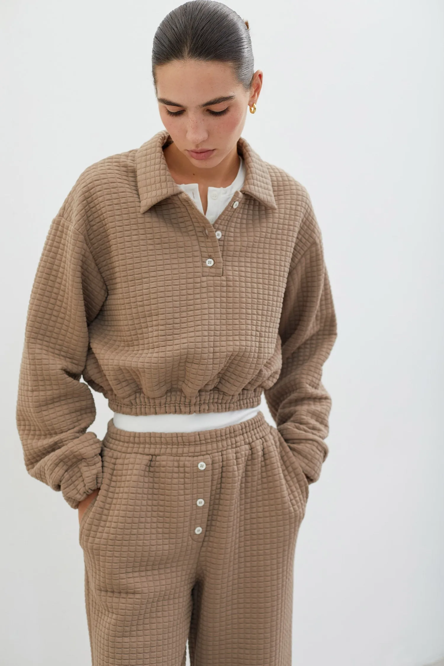 Cappuccino quilted polo women's knitted jumper