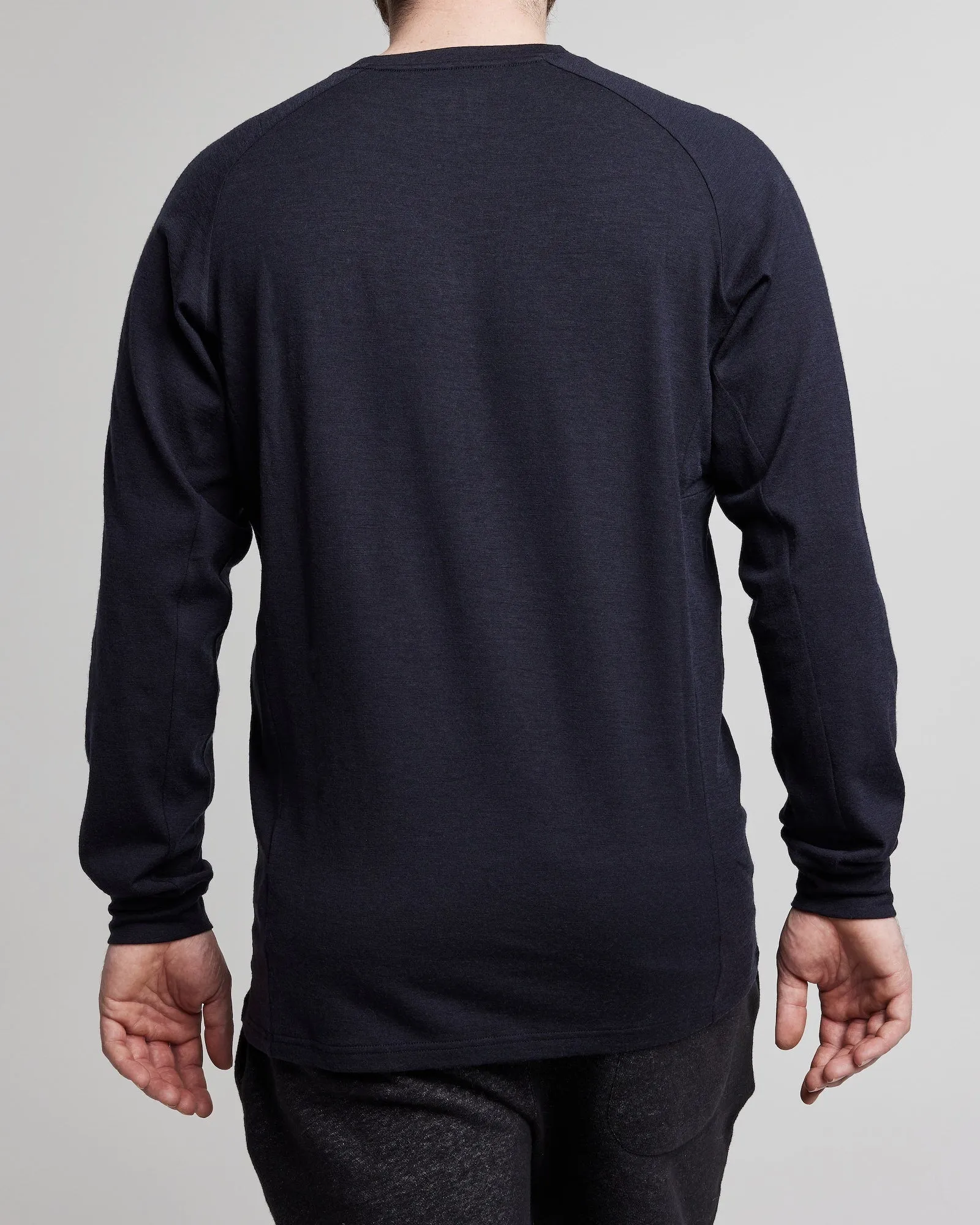 Lightweight Nuyarn Thumb Long-Sleeve Crew